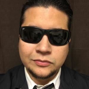 Meet your Posher, Johnny